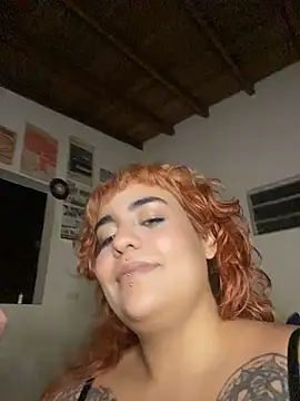 name_less_lulu élő XXX-chatje