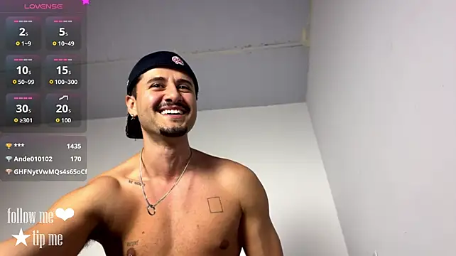 Chat XXX ao vivo de guzzfit