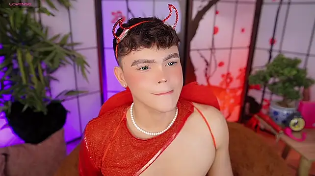 PRINCE_STEV Adlı Modelin Canlı XXX Sohbeti