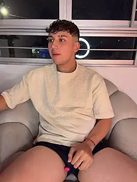 OLIVER_K Live XXX-Chat