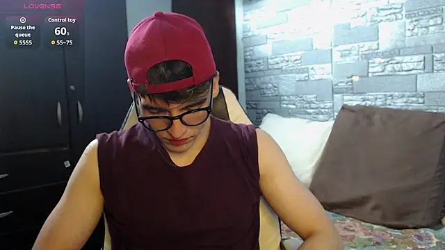 Ian_knight Chat XXX in diretta