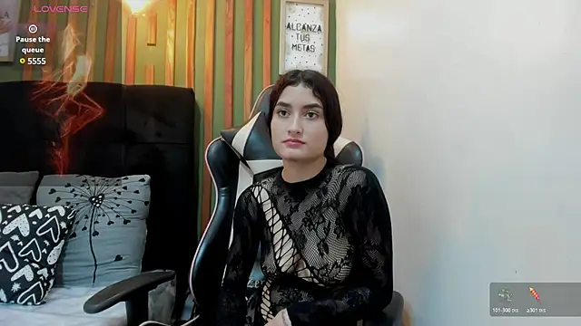 دردشة Alejandra_18x الجنسية المباشرة