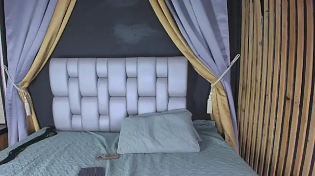 Royal_Y0ung's Live XXX Chat