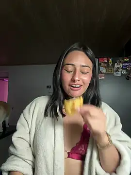 NandaVixen Live XXX-Chat