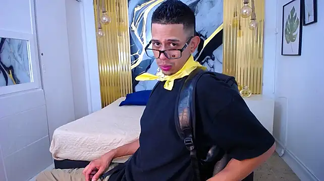 Chat XXX ao vivo de skyline_ryan