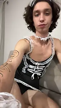 PrettylnPink_ Chat XXX in diretta