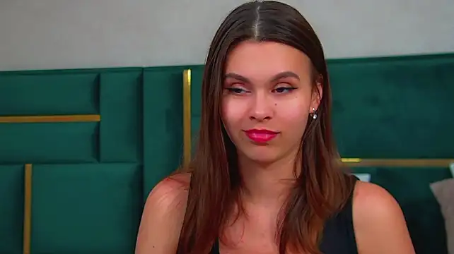 PollyLanders' Live XXX Chat
