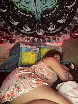 SuzyCatzz's Live XXX Chat