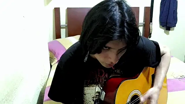 olii_dusk – Kamerová šou