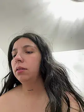 XXX chat uživo modela RosseEmily_
