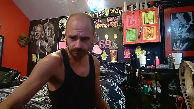 DaddyAndSplashQueen's Live XXX Chat