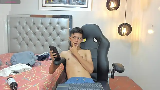 fem_danny7 Live XXX-Chat