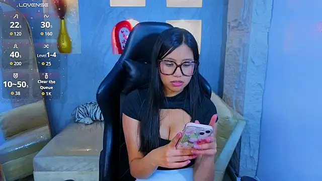 Eimy18_b's Live XXX Chat
