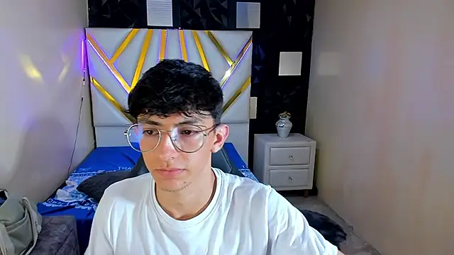 ElanGiraldo Chat XXX in diretta