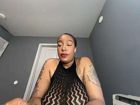BiaLovelyBunny's Live XXX Chat