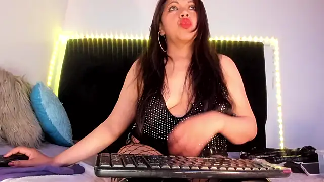 XXX chat uživo modela Godeskaroline