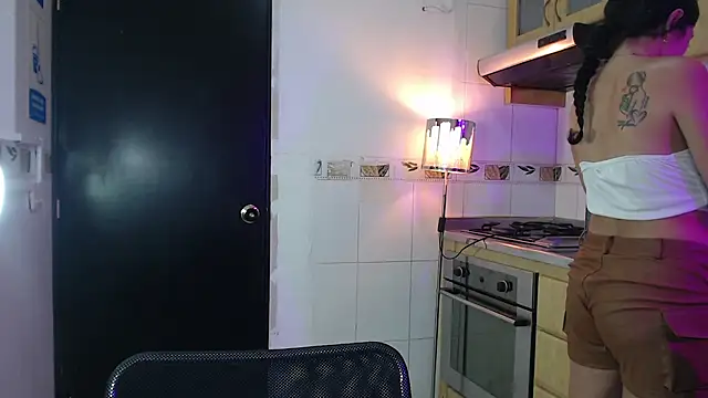 emily_rz1's Live XXX Chat