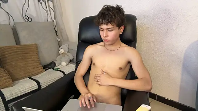 Онлайн чат XXX DanteSaint