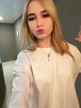 MarlboroWeb Live XXX-Chat
