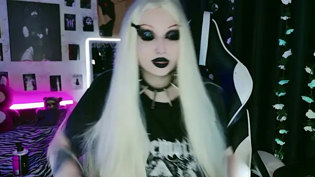 Kitty_goth XXX чат на живо