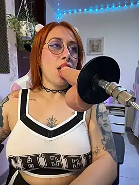 Chat +18 de Luna_Paris_ ao vivo