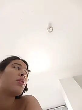 Chat XXX en directo de safiya__emira
