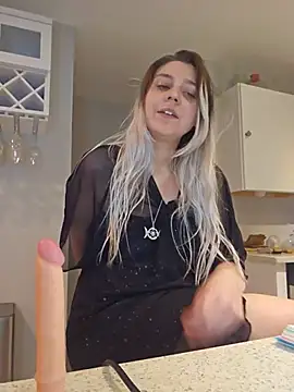 ScarletsWeb XXX чат на живо