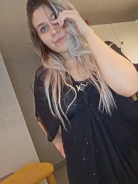 XXX chat uživo modela ScarletsWeb