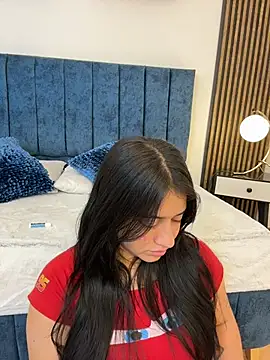 XXX chat uživo modela KallyMyller1