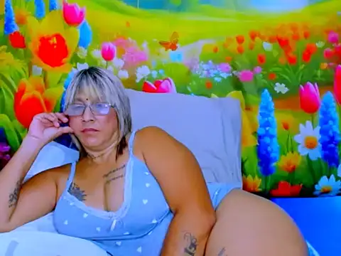 indianroxy Live XXX-chat