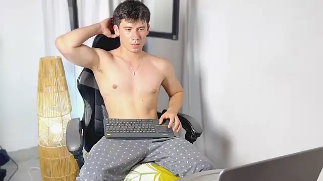Chat XXX ao vivo de harry_greg21