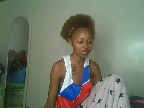 Prettyquueen's Live Chat Room