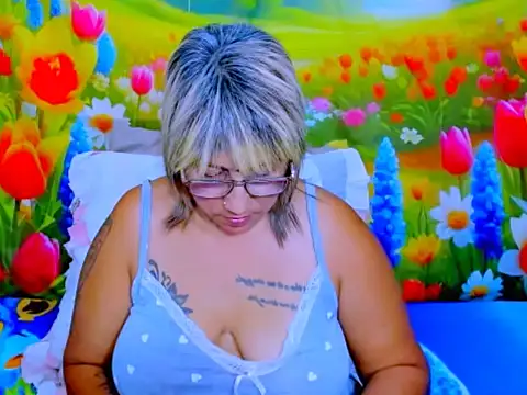 indianroxy Chat XXX live