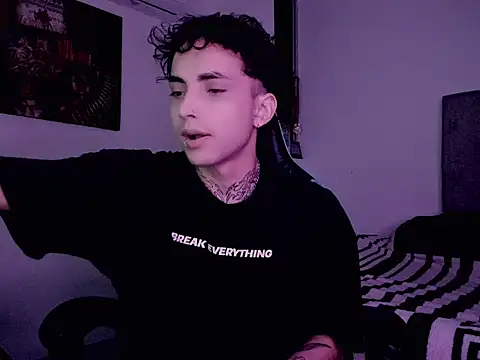 Zack_BC33n Live XXX chat