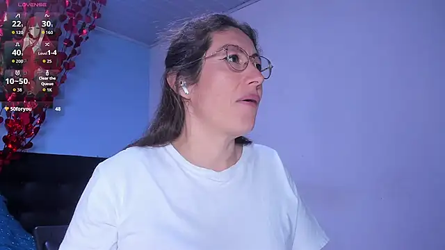 kaylaMinov_'s Webcam Show