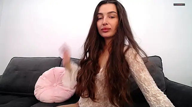 Chat +18 de Laura_Bess ao vivo