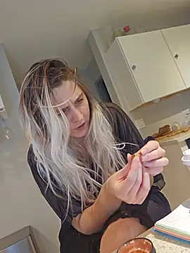 ScarletsWeb élő XXX-chatje