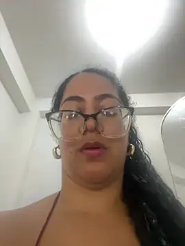 Jessyivonne 现场XXX聊天