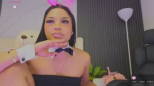 Madiee_Rhea Chat XXX in diretta
