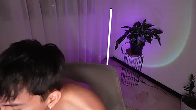sweettaaron01 Adlı Modelin Canlı XXX Sohbeti