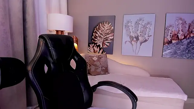 دردشة charlotte_bluee الجنسية المباشرة
