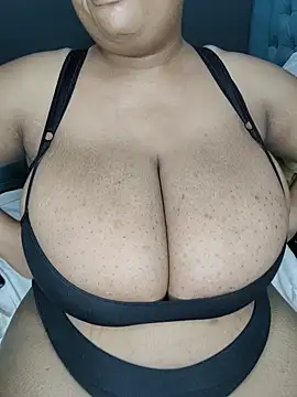 Chat +18 de ChubbyTits28 ao vivo