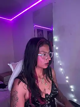 Chat +18 de SamathaMay ao vivo