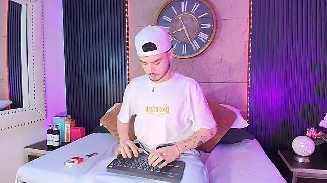Salvattore_Muller live XXX chat