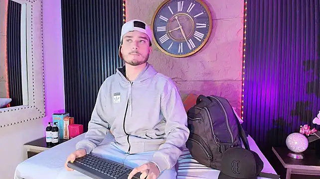 Salvattore_Muller Live XXX-chat