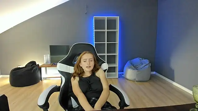 Ari_mon Adlı Modelin Canlı XXX Sohbeti