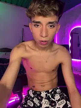 Živý XXX chat Liiam_Twiiink