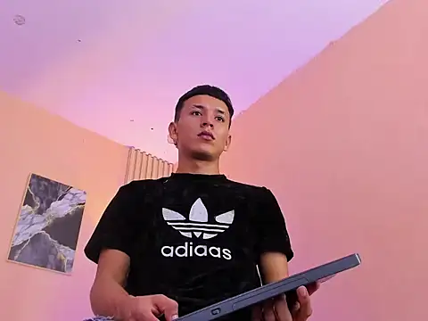 XXX chat uživo modela Lian_Lodson