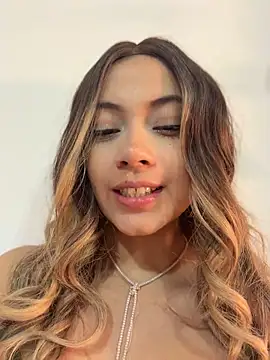 NefertitiXO's Live XXX Chat