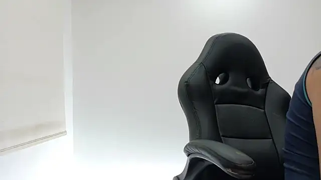 Онлайн чат XXX charlotedoll